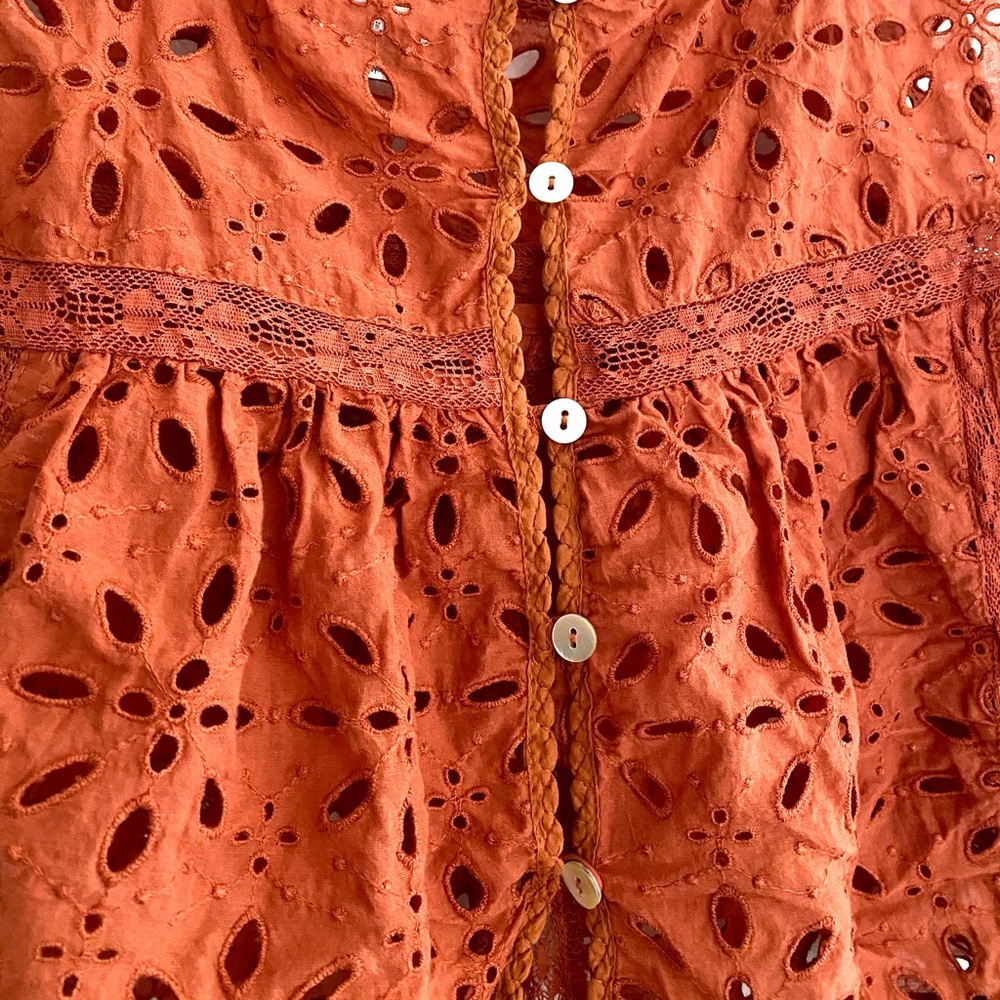 Aritzia Wilfred Eyelet Tank Top Blouse (Originally $98) - Picture 8 of 9